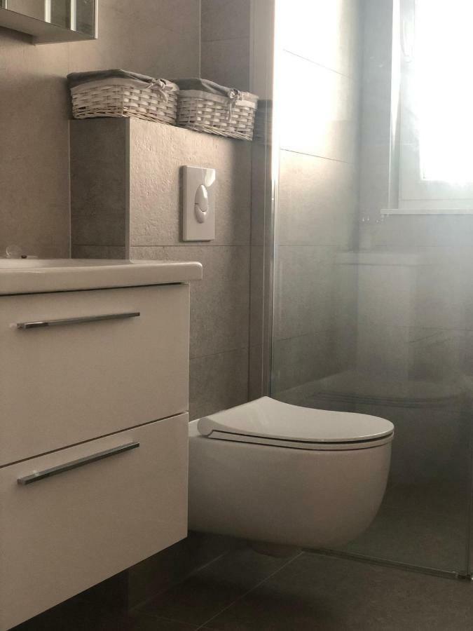 Flora Apartment Makarska